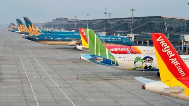 La croissance exceptionnelle du nombre d’arrivées internationales a contribué aux résultats commerciaux positifs des compagnies aériennes nationales au cours du premier semestre. Photo: Vietnam+