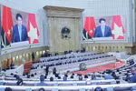 Le président Luong Cuong prononce un discours politique lors de la session plénière de l'Assemblée nationale angolaise, le 7 août. Photo : VNA