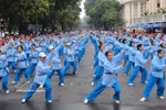 Des exercices sportifs en plein air pour les personnes âgées à Hanoi. Le vieillissement de la population au Vietnam offre une opportunité majeure pour la croissance de la silver économie. Photo: VNA