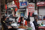La cuisine traditionnelle de Hanoi, grâce aux saveurs délicates et à la combinaison magique des ingrédients typiques, a conquis les convives de partout, même les plus exigeants. Photo: VNP