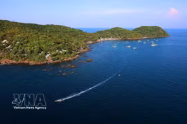 Phu Quoc, la plus grande île du Vietnam, destination particulièrement attrayante, notamment pour les visiteurs en quête d’expériences insulaires « authentiques et de qualité ». Photo: VNA