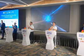 Cérémonie de lancement du Marathon international du patrimoine de la baie d’Ha Long 2026. Photo: VNA
