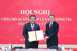 Trân Phong (gauche) et Lê Minh Hung (droite). Photo: VNA