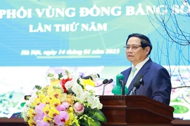 Le Premier ministre Pham Minh Chinh s'exprime lors de la 5e réunion du Conseil de coordination de la région du delta du fleuve Rouge. Photo: VNA 