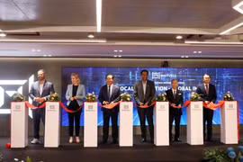 Le groupe américain Marvell Technology a officiellement inauguré ce mardi 30 septembre trois nouveaux bureaux au Vietnam, faisant du pays le troisième plus grand centre mondial de recherche et développement (R&D) de Marvell, avec plus de 500 ingénieurs. Photo: VNA