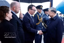 Le secrétaire général du Parti et président de la République, Tô Lâm, à l'aéroport international d'Auckland, en août 2026. Photo: VNA
