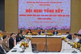 La conférence d'évaluation de la mise en œuvre de ce programme. Photo: VNA