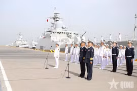 Les forces navales des deux pays se préparent à une patrouille conjointe. Photo: qdnd.vn