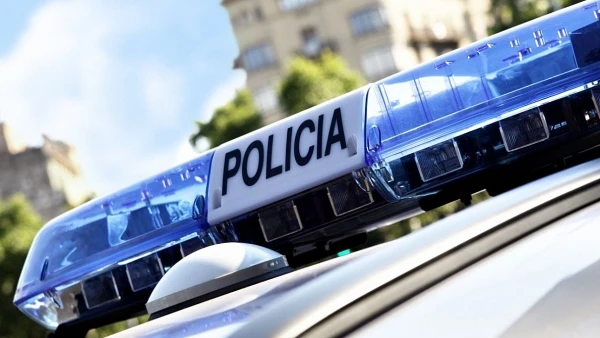Deux citoyens vietnamiens arrêtés en Espagne se voient rendre leur passeport et quittent le pays