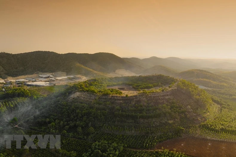 A la découverte de la beauté sauvage du parc géologique de Dak Nông