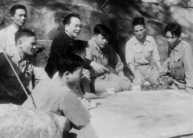 Ouverture de l'exposition virtuelle "Le général Vo Nguyen Giap et l'ATK de Thai Nguyen"