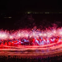 Le premier spectacle au Vietnam à deux records mondiaux reconnus par le Livre Guinness des records. Photo : Sun Group