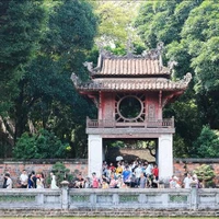 Khuê Van Cac au Temple de la littérature, est l’emblème de Hanoï. Photo: VNA 
