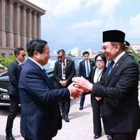 Le PM arrive en Malaisie pour une visite officielle et une participation au 46e Sommet de l'ASEAN 