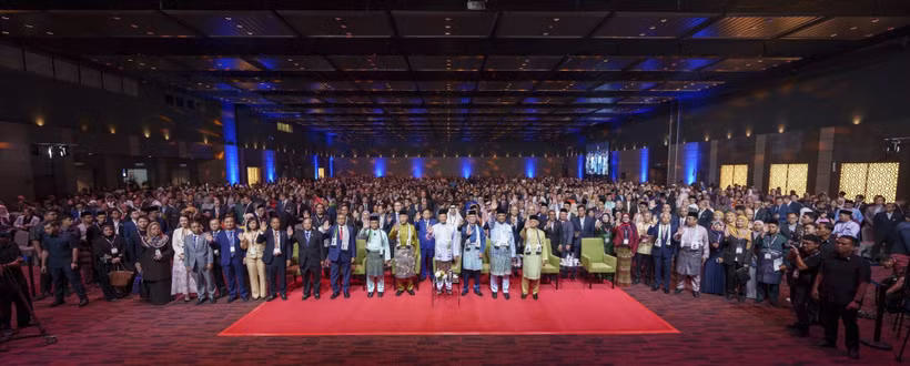Le vice-Premier ministre Trân Hông Ha et les délégués des pays lors de la séance d'ouverture du GHaS. Photo: VGP