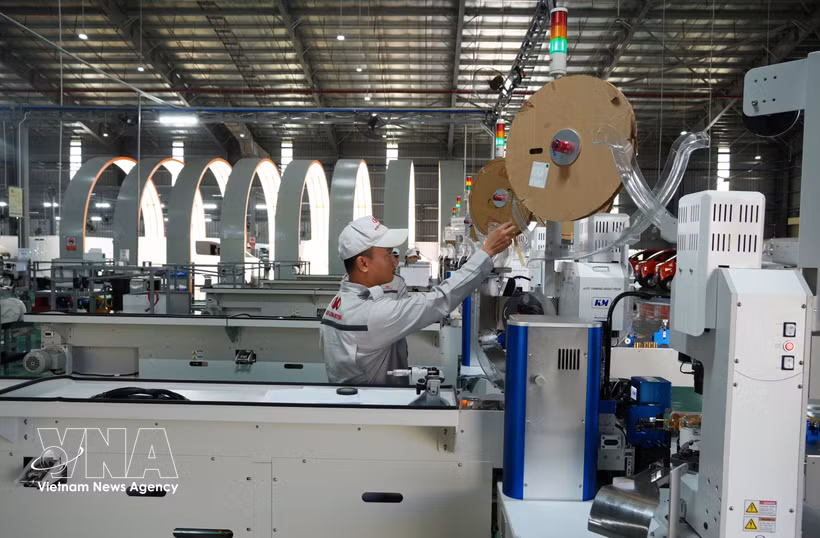 La chaîne de production de composants automobiles de Kim Long Motor Huê dans la zone économique de Chân Mây–Lang Cô. Photo: VNA