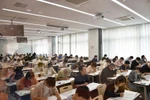 Le test de compétence en langue vietnamienne attire un grand nombre de candidats au Japon. Photo: VNA