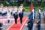 Les deux présidents vietnamien et lituanien, Luong Cuong et Gitanas Nauseda. Photo: VNA