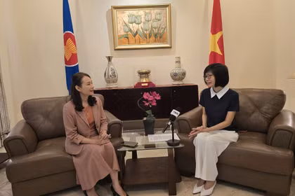 L'ambassadrice Ton Thi Ngoc Huong, représentante permanente du Vietnam auprès de l'ASEAN dans un entretien accordé à l'Agence vietnamienne d'information (VNA). Photo : VNA