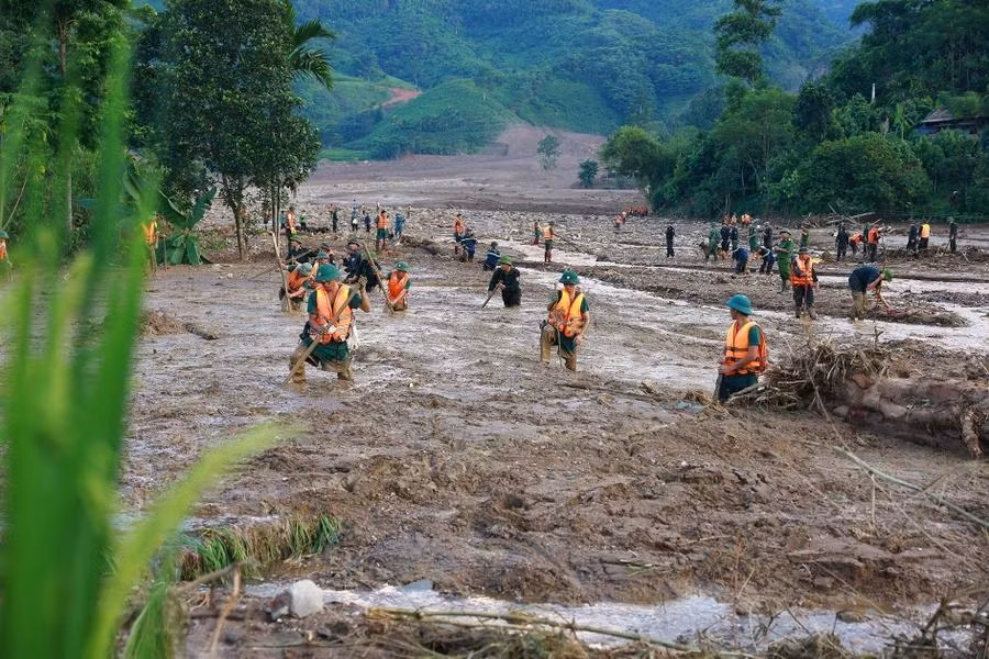 Le Premier ministre a chargé la province de Lào Cai de revoir l’aménagement des emplacements sûrs afin de planifier de nouveaux villages et d'assurer un environnement de vie sûr et sain, au plus tard le 31 décembre de cette année. Photo : VNA