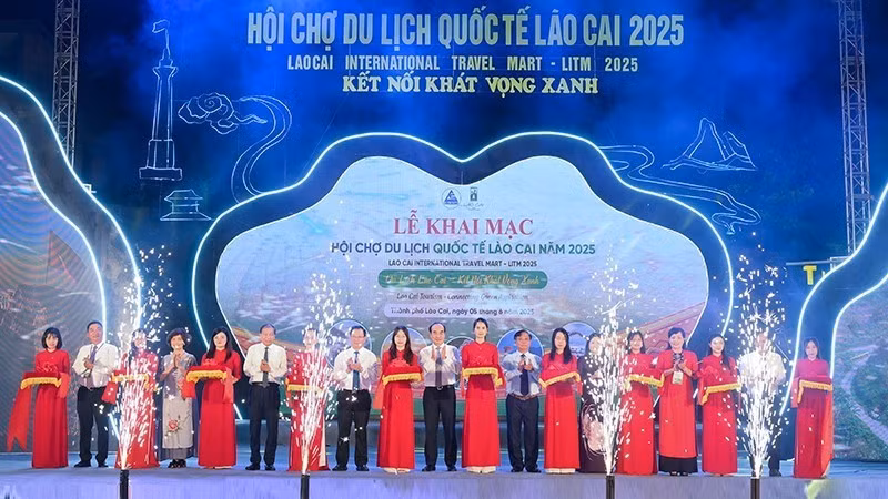 foire-internationale-du-tourisme-de-lao-cai-2025.jpg