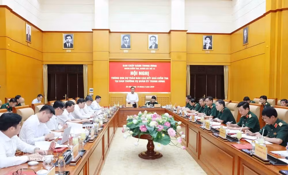 tran-cam-tu-vna.jpg