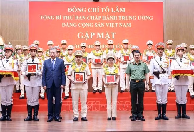 to-lam-luong-tam-quang.jpg