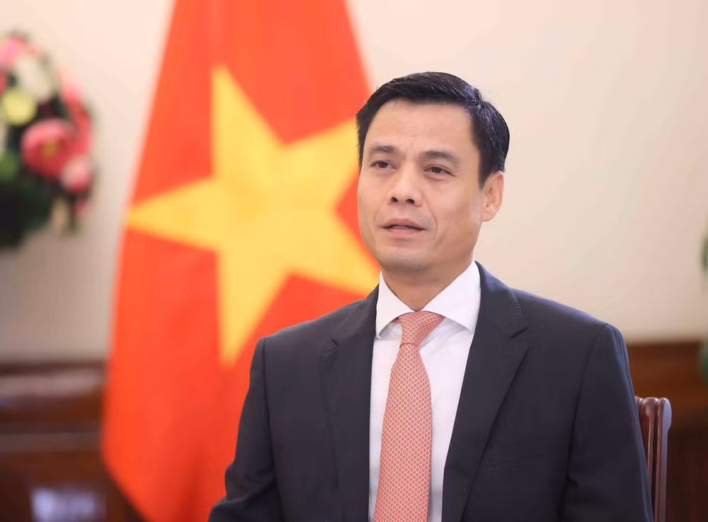 dang-hoang-giang.jpg