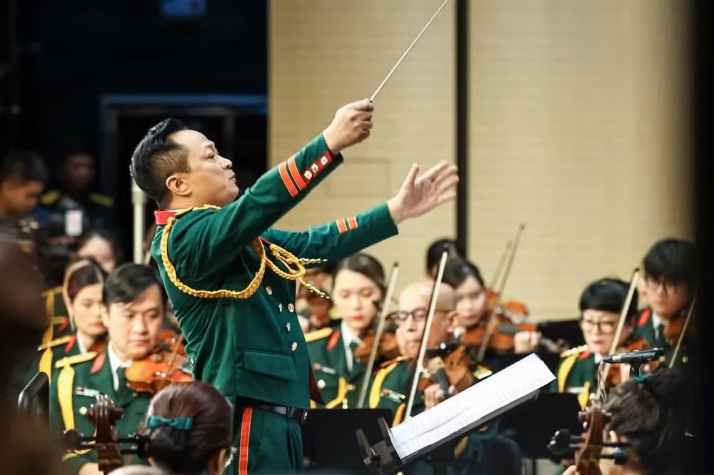 artiste-du-peuple-nguyen-xuan-bac.jpg