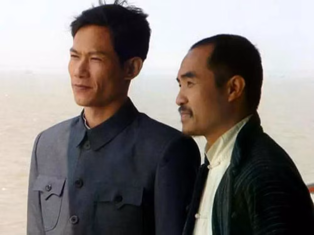 vuot-qua-ben-thuong-hai.jpg