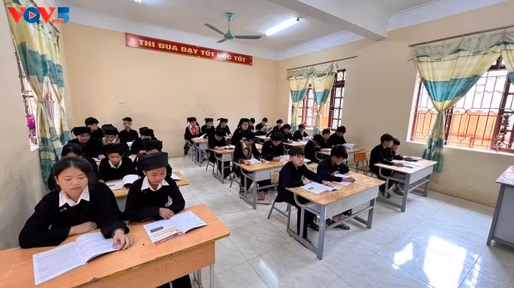 une-salle-de-classe-lang-son.jpg