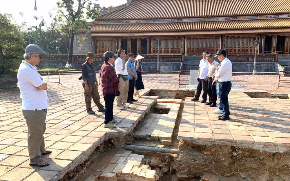dai-cung-mon.jpg