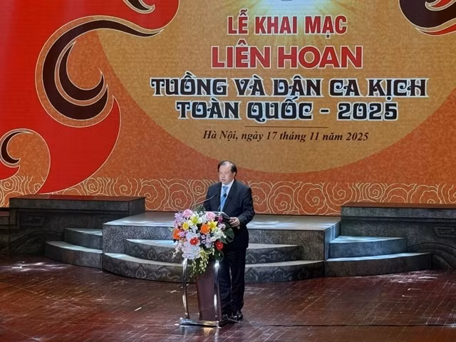 ta-quang-dong.jpg