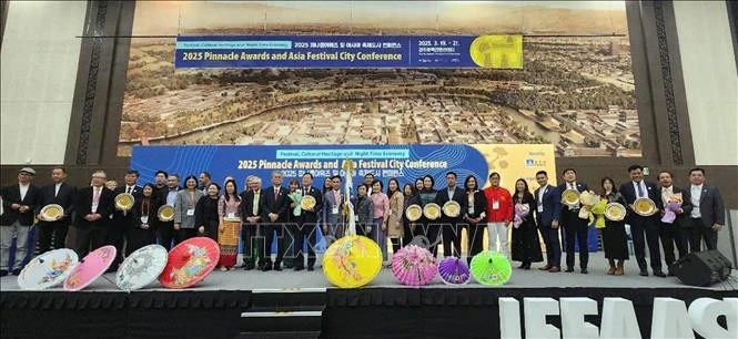 La ville de Da Lat a reçu les prix "ASIA Flower and Garden Festival of 2025" et "ASIA Pinnacle". Photo: VNA