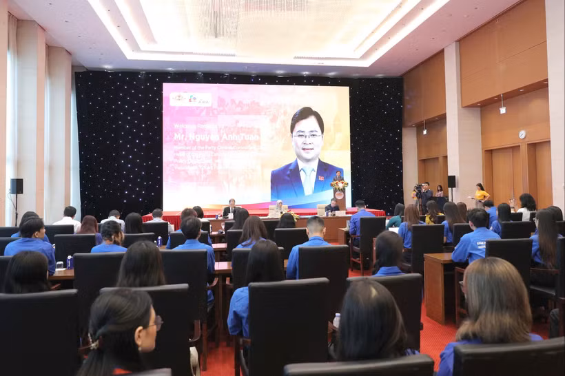 Le programme "AIPA Roadshow au Vietnam". Photo: daibieunhandan.vn