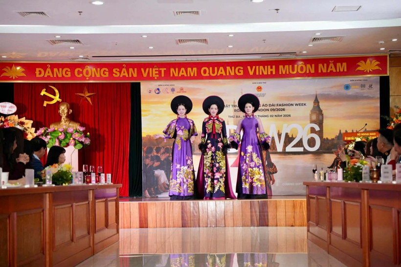 La Semaine de l’"áo dài" London 2026 (Ao Dai Fashion Week London 2026) se tiendra du 19 au 21 septembre 2026 à Londres. Photo: VNA