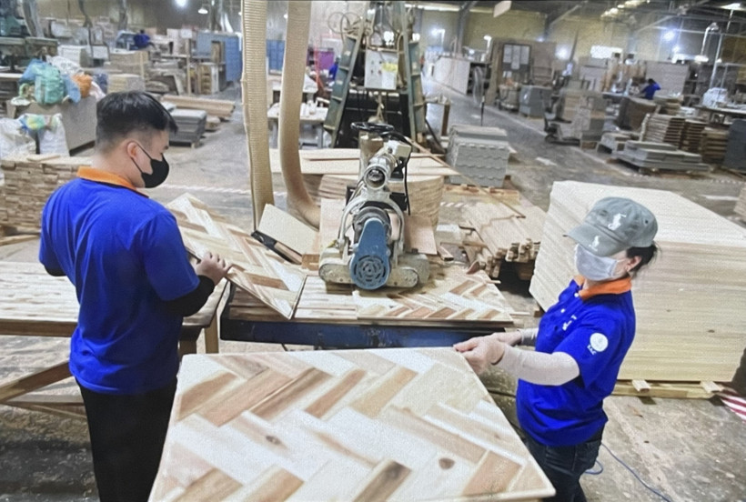 Ces derniers temps, les investisseurs privés continuent d’intensifier leur soutien aux entreprises vietnamiennes en leur apportant non seulement des capitaux, mais aussi une expertise en gestion, des conseils stratégiques et des connexions aux marchés internationaux. Photo: VNA