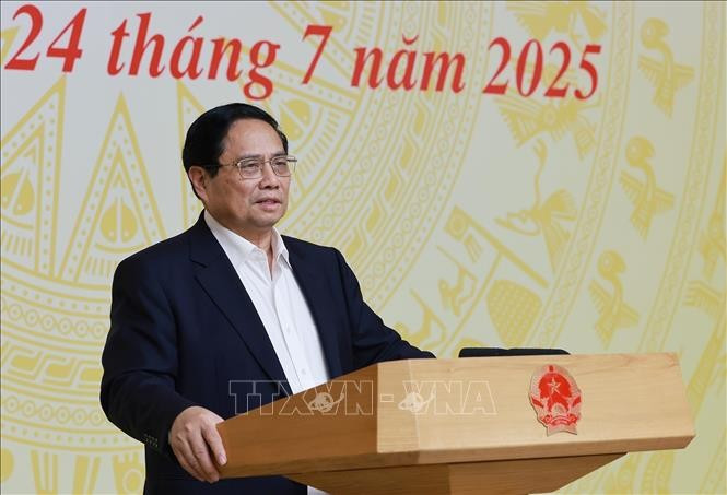 Le Premier ministre Pham Minh Chính fixe le cap pour la prévention des catastrophes naturelles. Photo: VNA