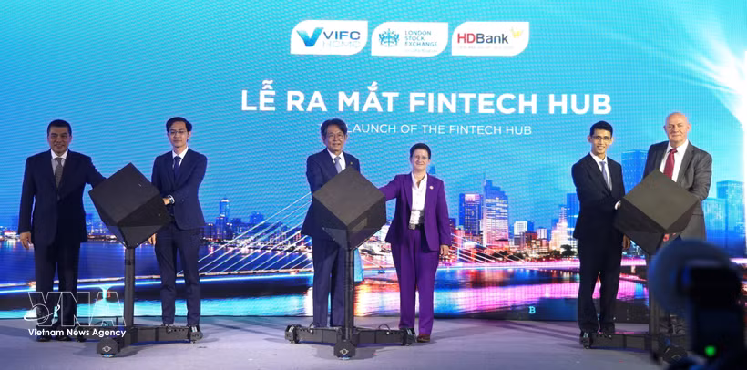 Cérémonie de lancement du Fintech Hub, l’un des quatre piliers stratégiques du Centre financier international du Vietnam à Hô Chi Minh-Ville (VIFC–HCMC). Photo: VNA