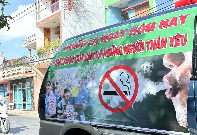 Journée mondiale sans tabac 2025 – levons le masque !. Photo: VNA
