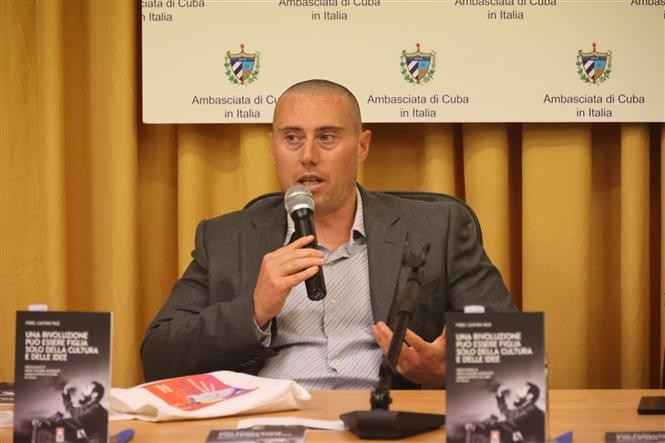 Le directeur de la maison d'édition Anteo Edizioni, Stefano Bonilauri. Photo: VNA