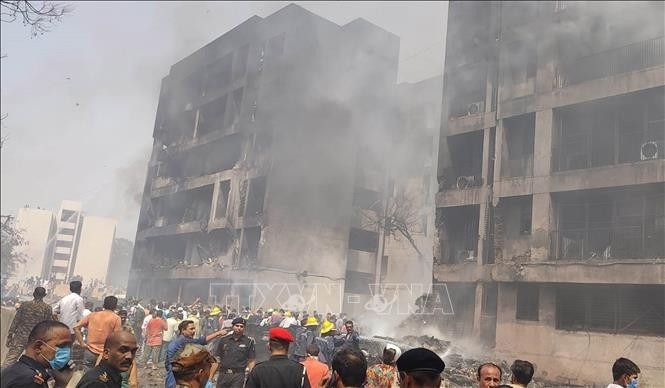 Le tragique crash d’un avion de la compagnie Air India survenu le 12 juin dans l'État du Gujarat, en Inde, a fait de nombreuses victimes. Photo: Xinhua/VNA