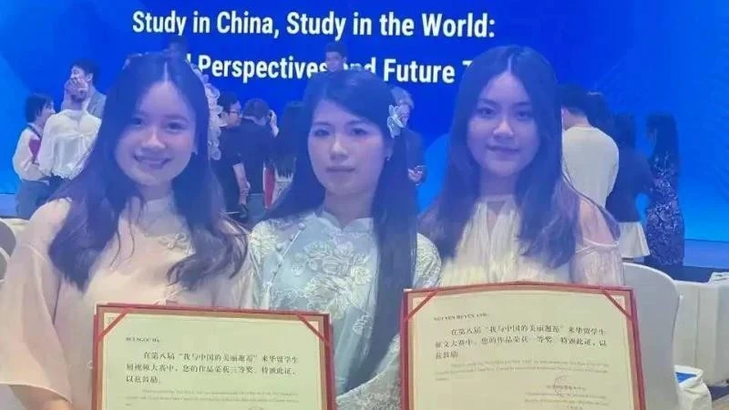 Étudiants vietnamiens en Chine. Photo : nhandan.vn