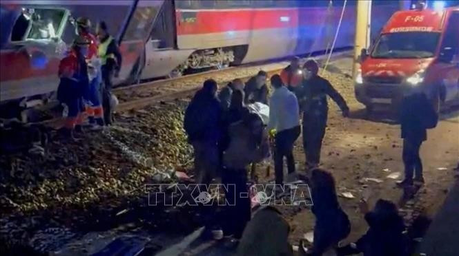 Lieu de l'accident ferroviaire entre deux trains à grande vitesse à Adamuz, en Espagne, le 18 janvier 2026. Photo : Reuters/VNA