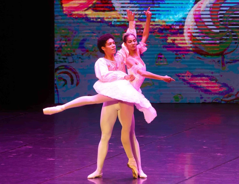 Une performance de ballet au programme. Photo : VNA