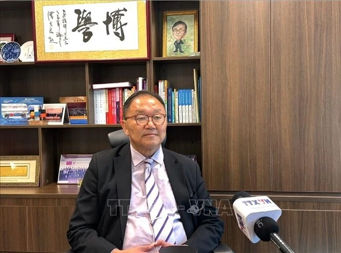 Le Professeur Wong Kam-fai de l'Université chinoise de Hong Kong et membre du Conseil législatif de Hong Kong. Photo: VNA