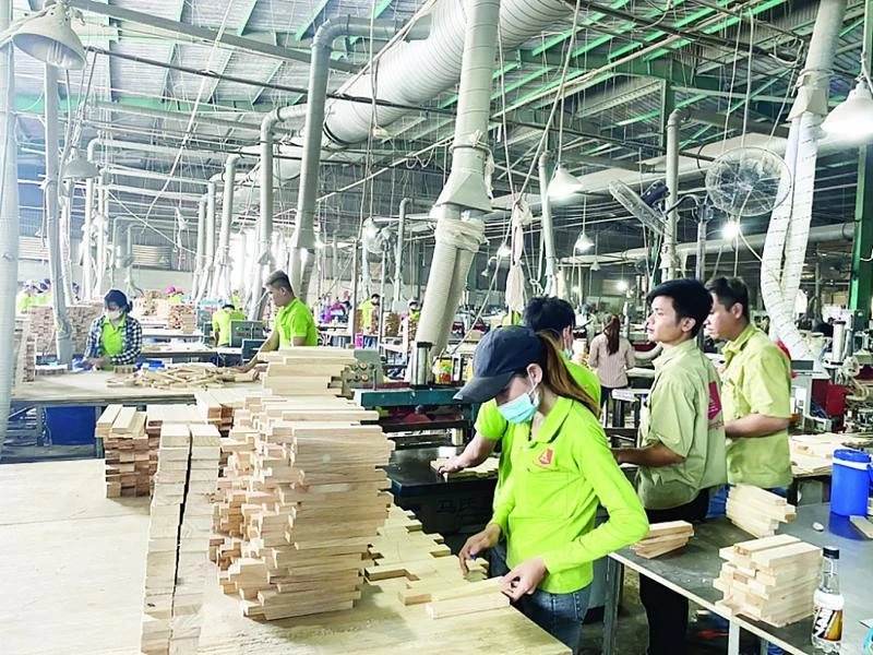 Les exportations forestières atteignent un record de 17,3 milliards de dollars. Photo: vneconomy.vn