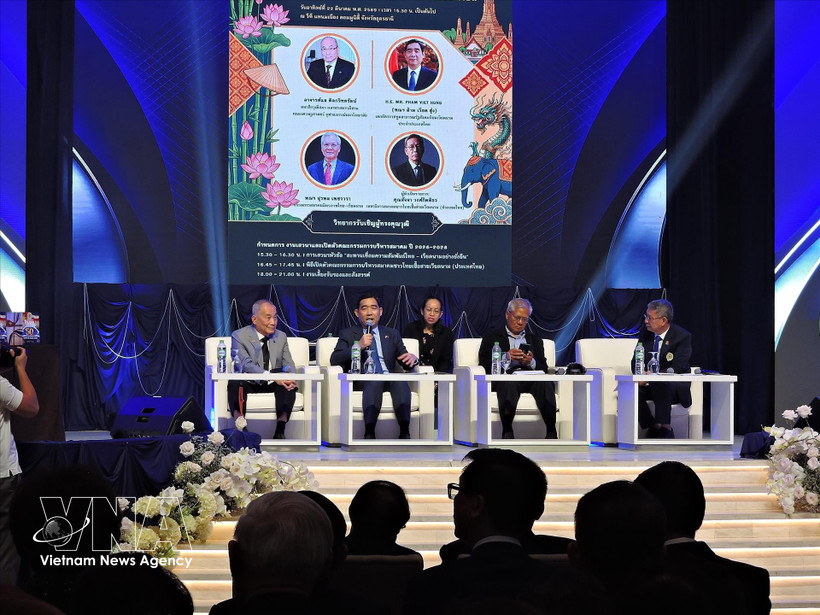 Les délégués au séminaire sur le rôle des Thaïlandais d'origine vietnamienne : un pont durable pour les relations entre la Thaïlande et le Vietnam. Photo: VNA