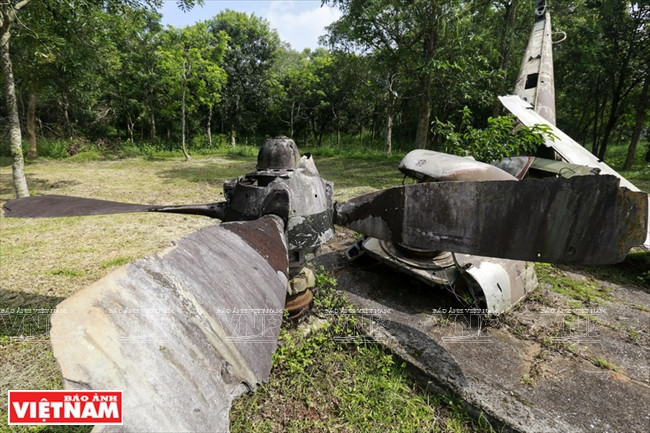 Des vestiges des combats à Ta Con.