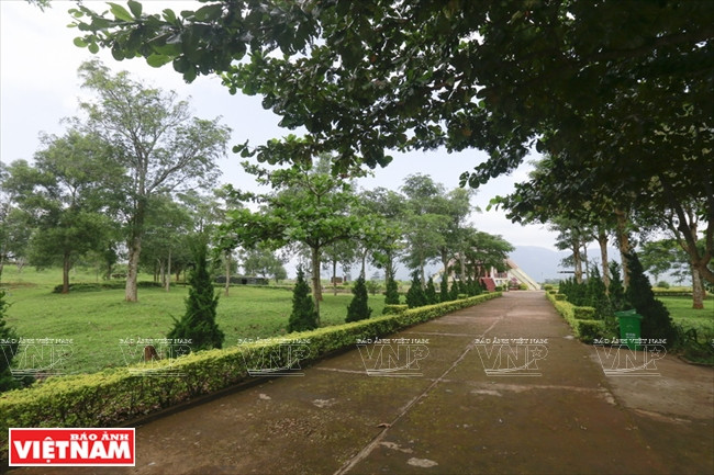 L’entrée de l’aéroport de Ta Con.